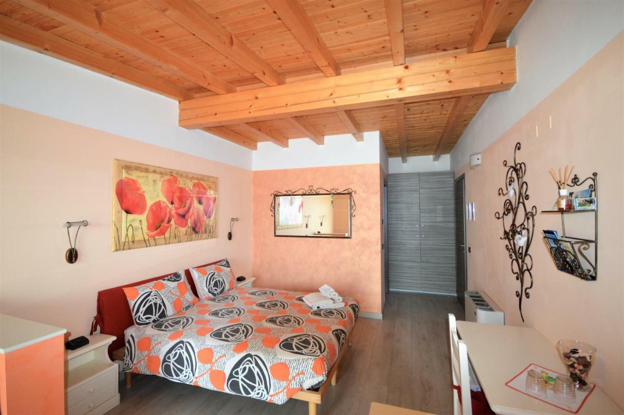 B&B La Vecchia Tipografia - Lago D'Idro Ponte Caffaro ภายนอก รูปภาพ