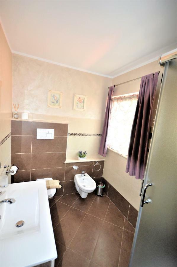 B&B La Vecchia Tipografia - Lago D'Idro Ponte Caffaro ภายนอก รูปภาพ
