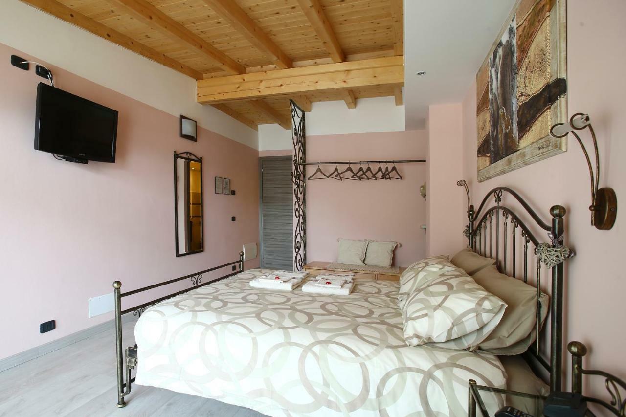 B&B La Vecchia Tipografia - Lago D'Idro Ponte Caffaro ภายนอก รูปภาพ